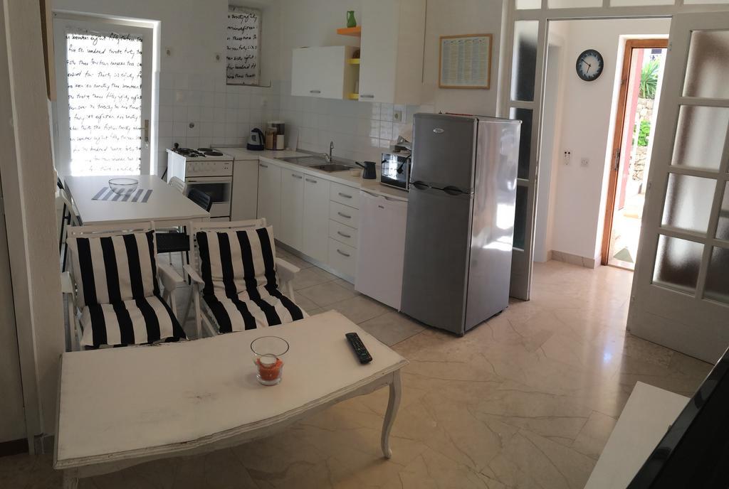 Apartments Villa Karme ברלה מראה חיצוני תמונה