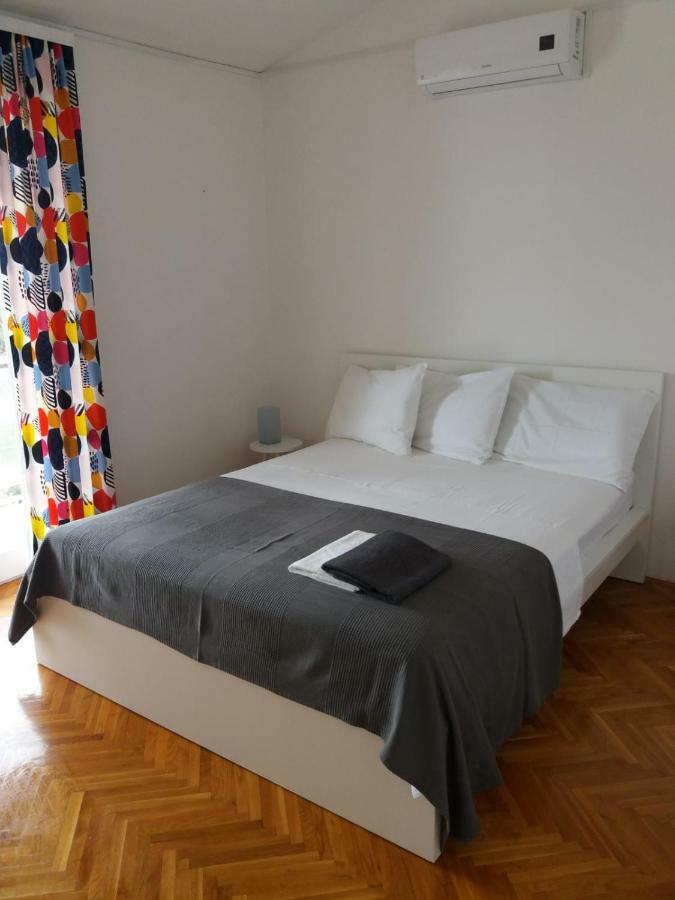 Apartments Villa Karme ברלה מראה חיצוני תמונה